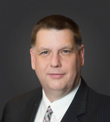 Robert N Leali